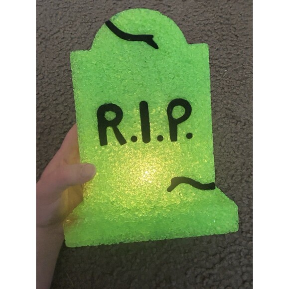 Green Tombstone  RIP Plug In Light Up Halloween Decor Popcorn Plastic 12x9” - Picture 1 of 13